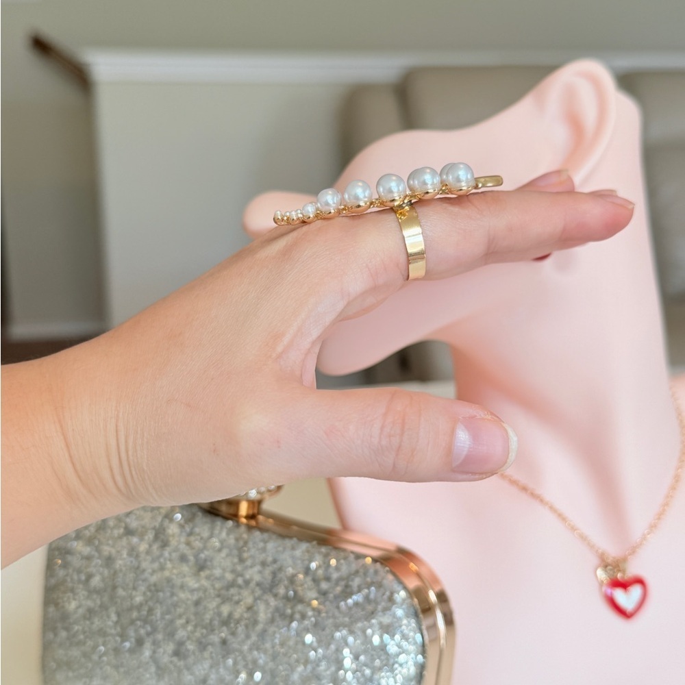 🌷 Elegant Gold and Pearl Women's Ring - Picture 7 of 8